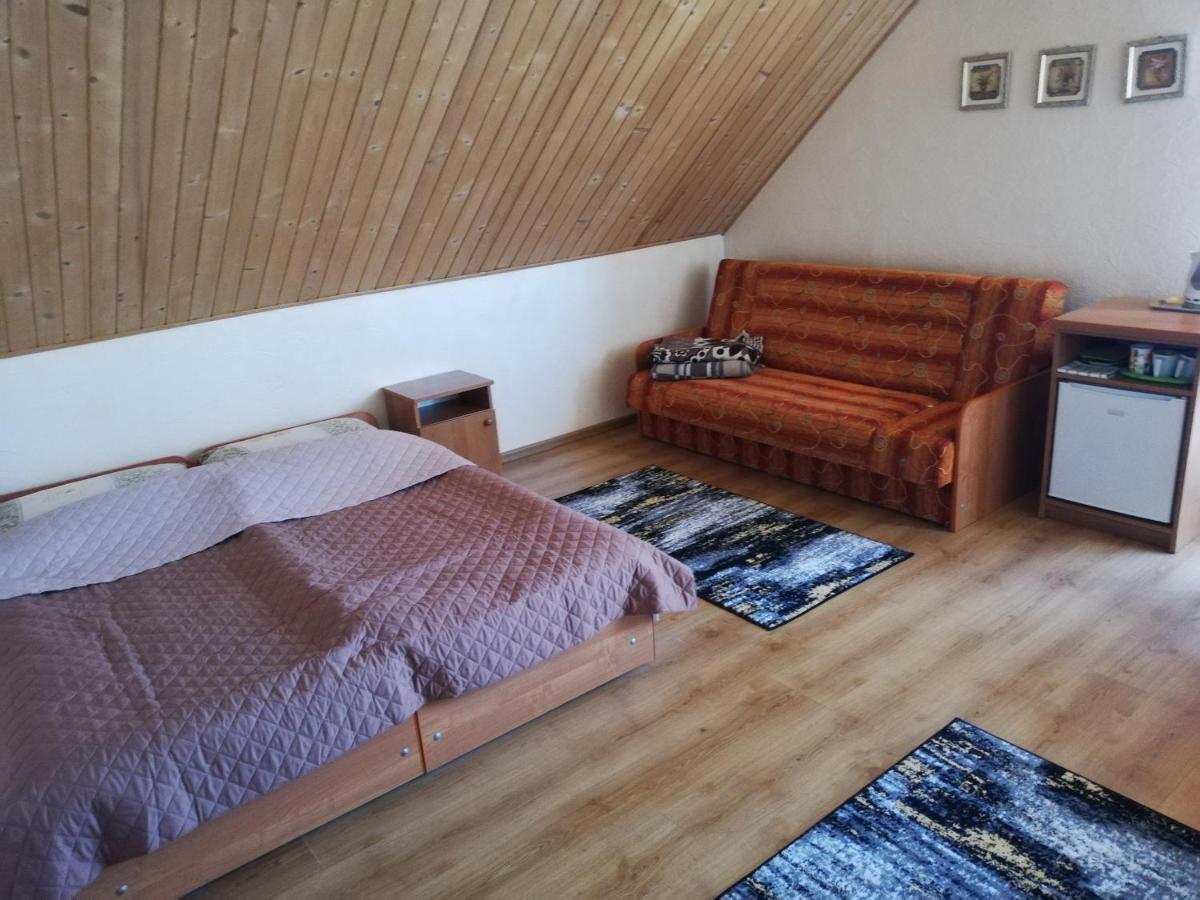 Homestay Dom Goscinny Maria *